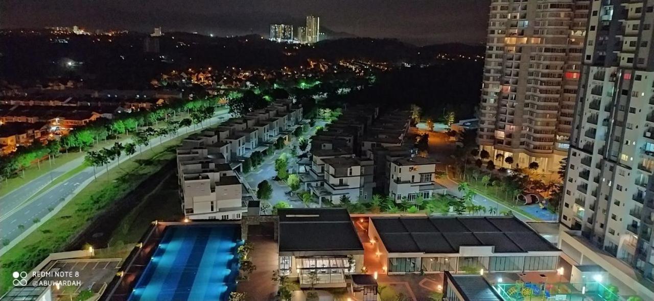 Rf Homestay Nilai Kültér fotó
